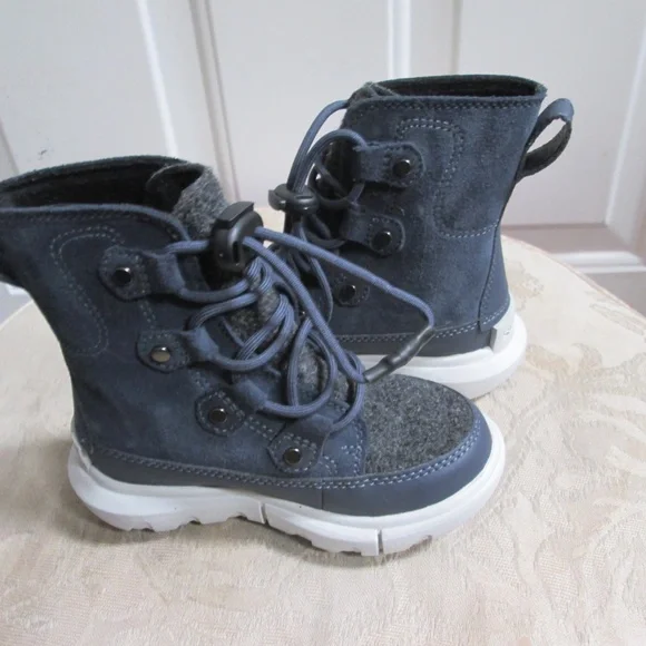 new SOREL EXPLORER girls Navy Blue LACE INDIA winter boots Sz 9
